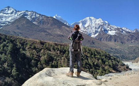 How to Manage Your Meals and Hydration on the Everest Base Camp Trail