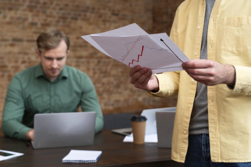 Investor Red Flags: What Startups Must Watch Out for When Raising Capital