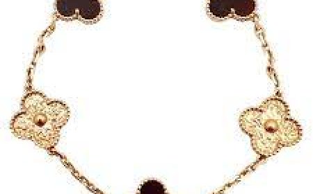 Van Cleef & Arpels – A Legacy of Fine Jewelry Now Available Online