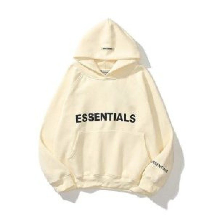 Essentials Hoodie – Timeless Look With a Premium Feel