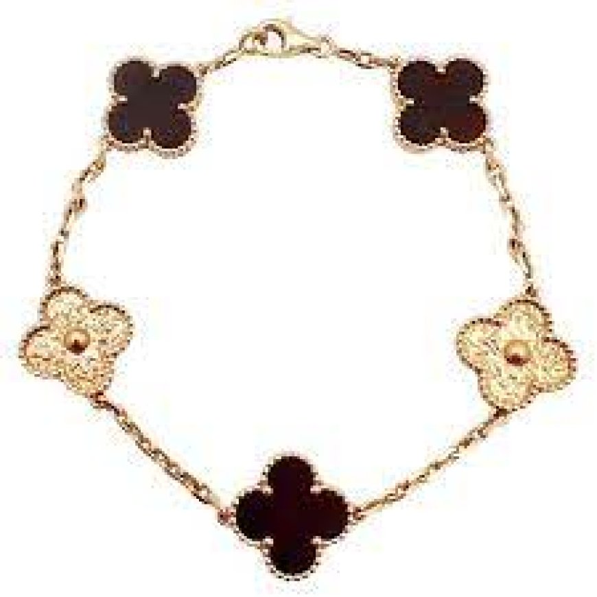 Van Cleef & Arpels – A Legacy of Fine Jewelry Now Available Online